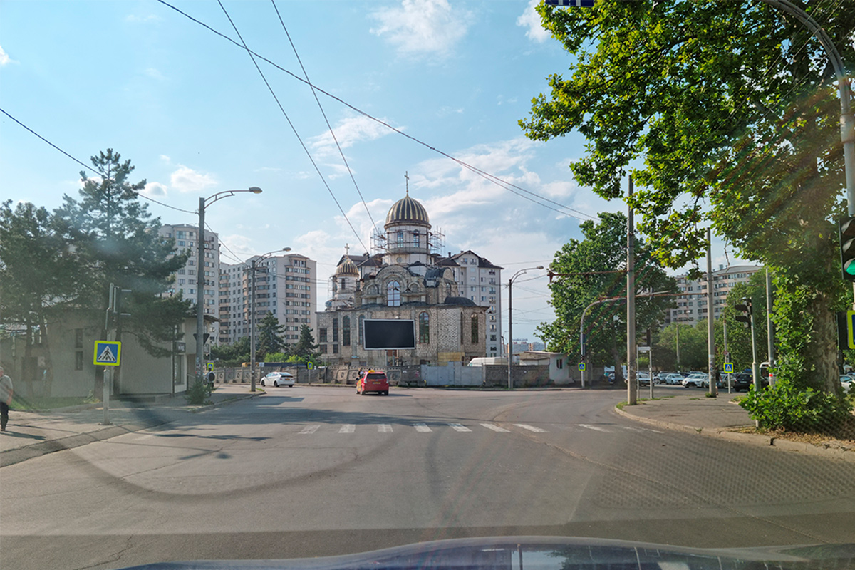 ул.Независимости / ул.Т.Стришка